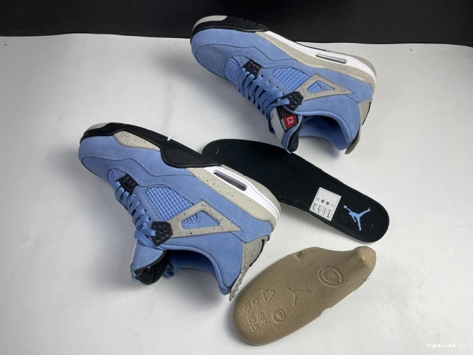 4 University CT8527-400 AIR Blue JORDAN 0720